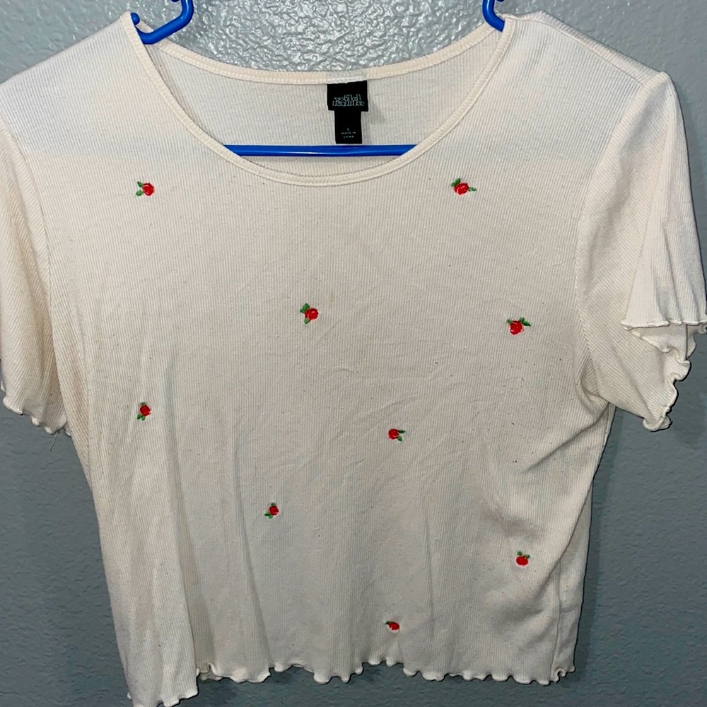 Cropped rose shirt